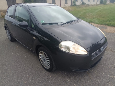 Fiat Grande Punto 1.4 8V 57Kw RV.2007 - NOVÁ STK 