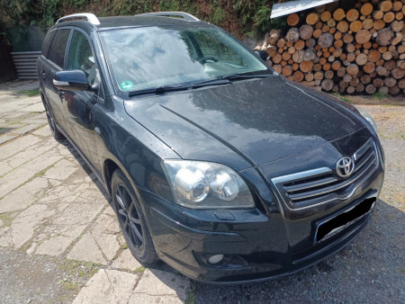 Toyota Avensis T25 2.2 D-4D 130Kw RV.2007 - NOVÁ STK 